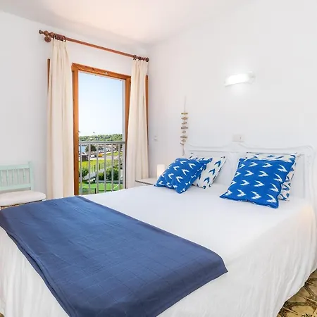 Апартаменты Skyline Cala Nau