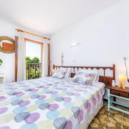 Апартаменты Skyline Cala Nau